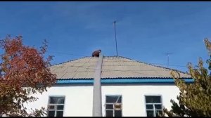 Чистка колодцев вакуумным аппаратом в мешок.