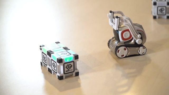 Unboxing Anki Cozmo