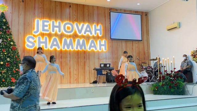 GOD IS HERE dance cover by El-Shadday Tambourine Team (Twirling, Tambourine, Dance) -- Natal 2022 смотреть онлайн