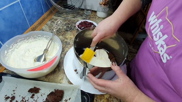 Торт "Чёрный лес",самый вкусный шоколадный бисквит смотреть онлайн