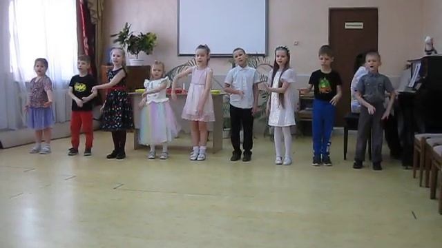 Ритмодекламация Т. Боровик "УБЕЖАЛО МОЛОКО". Музыка В. Гаврилина, слова М. Бородицкой смотреть онлайн