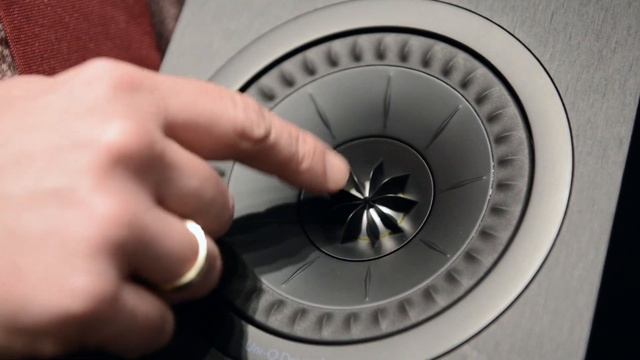 Kef Q50a Dolby Atmos-Enabled surround speaker смотреть онлайн