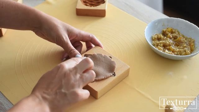 Деревянная пряничная доска Избушка для приготовления печатных пряников смотреть онлайн