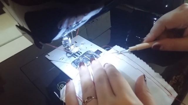 Singer one (Singer 160) первое включение и полготовка к работе швейной машины смотреть онлайн