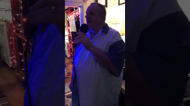Charles William Thomas Sings Elton John’s ‘I Guess That’s Why They Call It The Blues’ смотреть онлайн