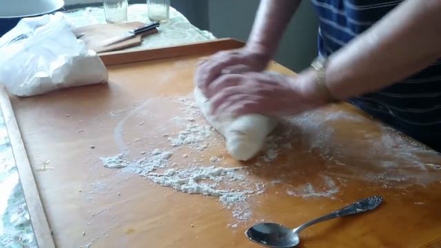 MAKING HOMEMADE MANTI - Kazakhstan Trip Day 6 смотреть онлайн