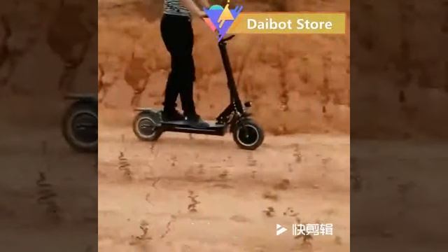 Daibot Off Road. Электрический скутер с сиденьем два колеса 11 дюймов 60 В в двойной привод 1600 Вт смотреть онлайн