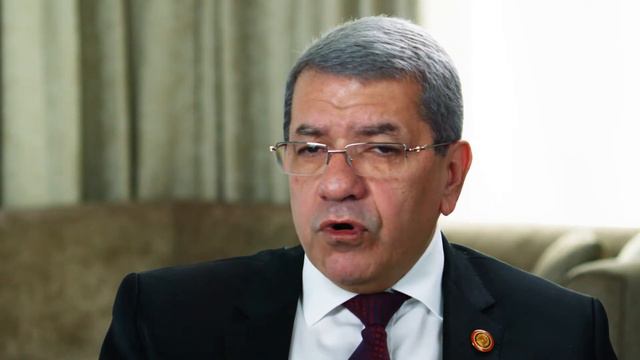 A Conversation With Amr El Garhy смотреть онлайн