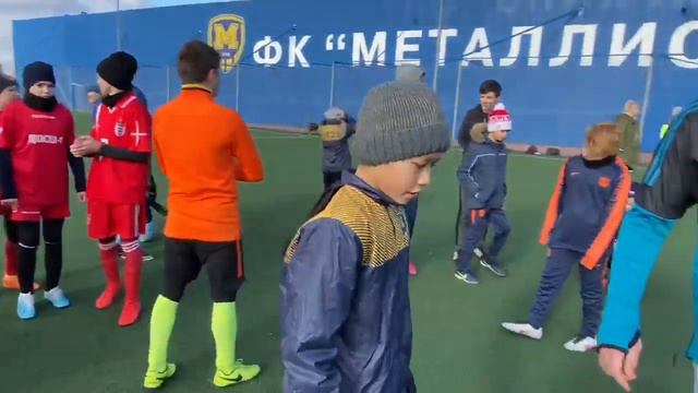 ЧЕЛЛЕНДЖ ЮНЫХ ПОДПИСЧИКОВ / БОРЬБА ЗА ПРИЗ / КТО ПОСЛЕДНИЙ ЗАБЬЁТ ГОЛ С ЦЕНТРА ПОЛЯ смотреть онлайн
