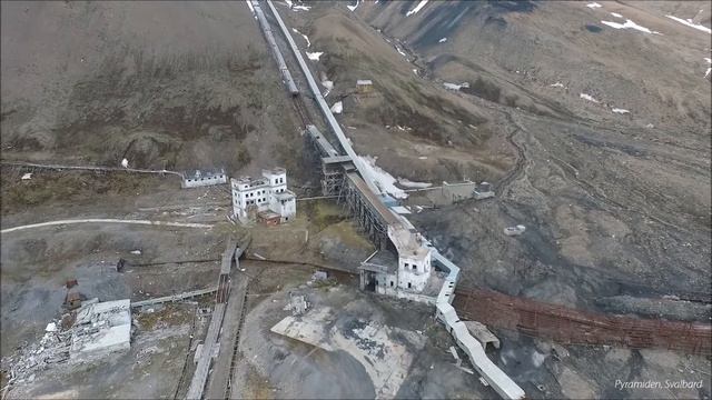 Flight over Pyramiden, Svalbard with a DJI Phantom 3 Advanced смотреть онлайн