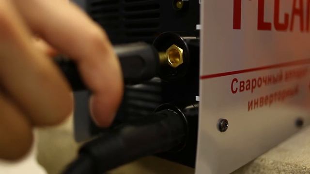 Сварочный аппарат инверторный РЕСАНТА САИ 220 смотреть онлайн