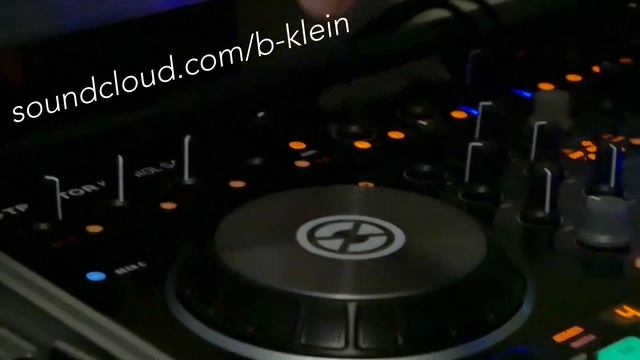 Come together -Bailey's Bar смотреть онлайн