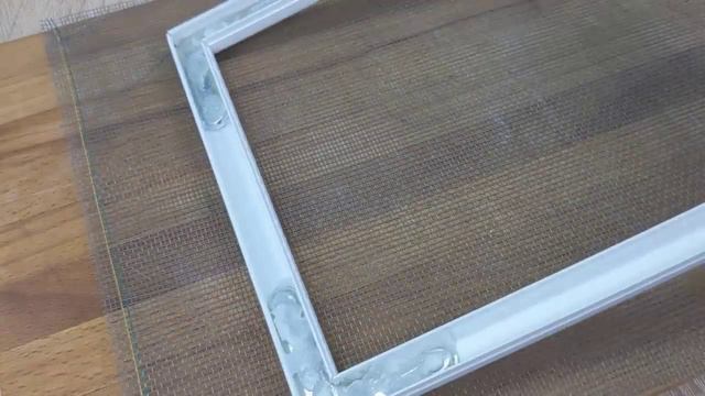 Москитная сетка, вентиляционная сетка из остатков кабель канала. Интересный способ, Лайфхак.