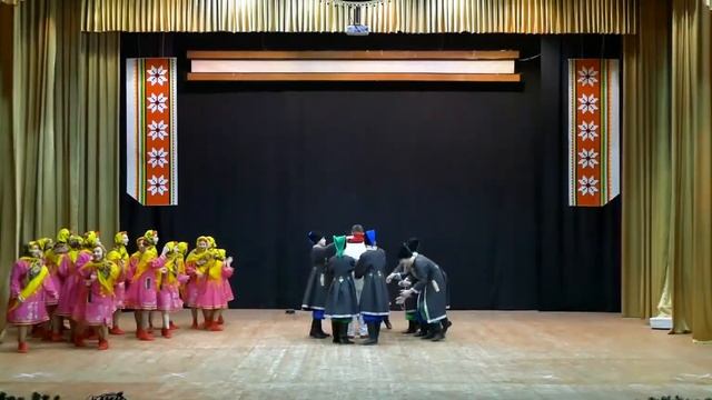 Хореографічний колектив "Гармонія". Калуський ліцей 10. Метелиця. смотреть онлайн