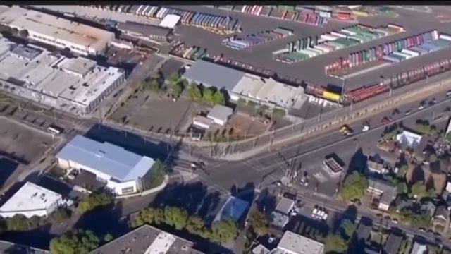 Truckers rolled into Portland смотреть онлайн
