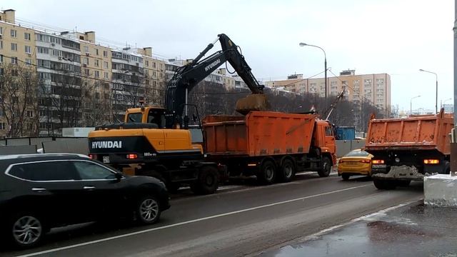 Компактность спецтехники - важный фактор! Показываем живой пример / Канал Спецтехника России смотреть онлайн