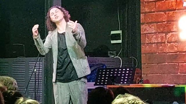 Обниму половинку свою и как пара голубей в Огороде порадую поклонников на Кучерявом вечере №7 смотреть онлайн