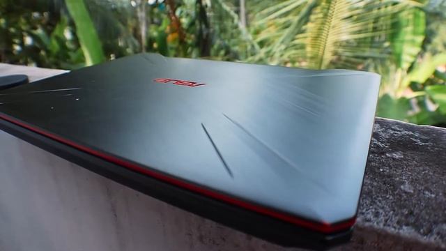 Unboxing Asus FX505DY GAMING LAPTOP + impression | Ryzen 5 3550 | Radeon RX 560X смотреть онлайн