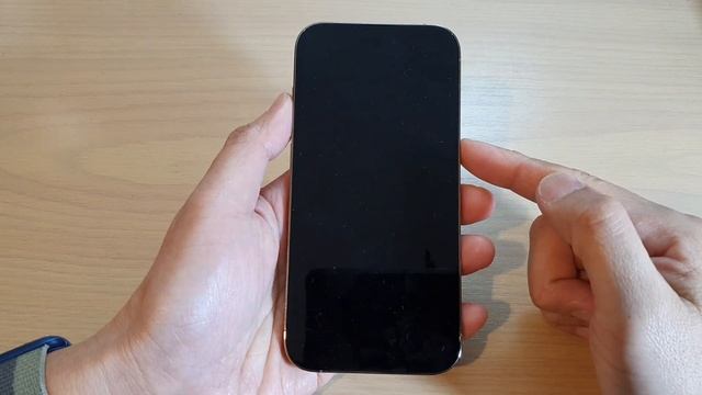 How to Turn On/Off an iPhone 14's / 14 Pro Max/Plus смотреть онлайн