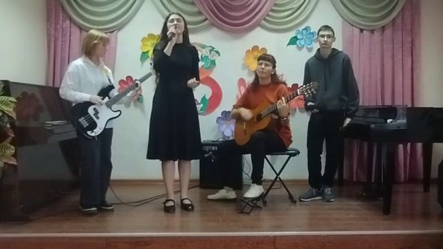 ВИА "КОДА" - "Октябрь" (В осеннем парке городском... = смотреть онлайн