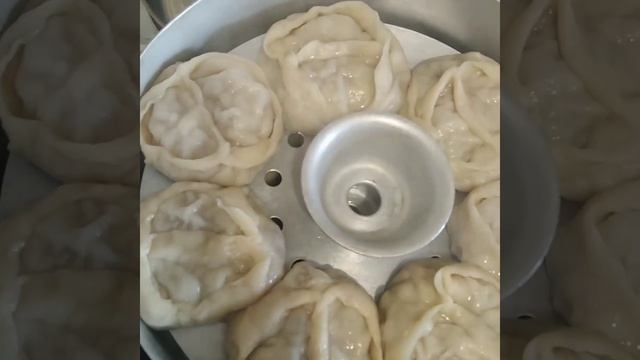 Вкусные манты на обед. смотреть онлайн