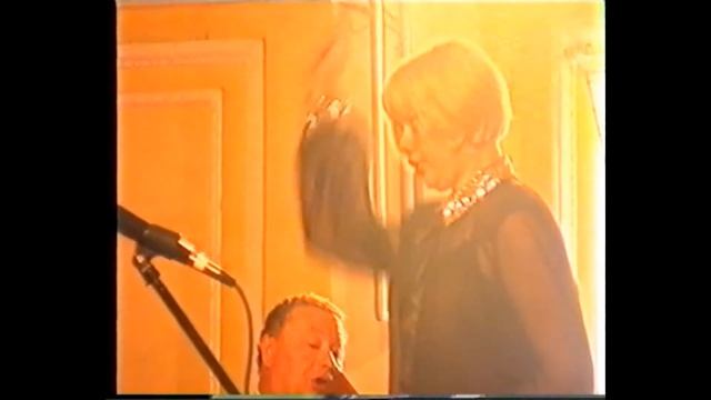 АГИК Выпуск-2002. Оркестр каф.НИ и ОД. "Гимн АГИК"-Л.Черкашенинов-В.Полянцев. Дирижер Н.Полянцева. смотреть онлайн