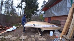 Пристройка к дачному дому на сваях