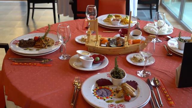 Alaiye Resort Hotel - A la Carte Genel смотреть онлайн