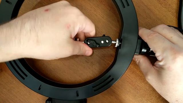 Кронштейн для съемки со светильником. Распаковка. смотреть онлайн