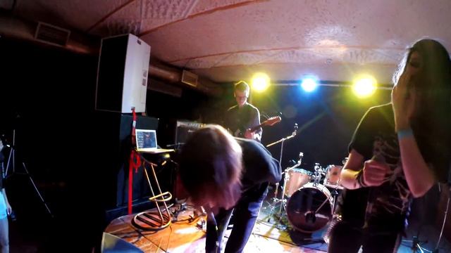 Грусняффка - Пропуская сквозь пальцы свет (live) смотреть онлайн