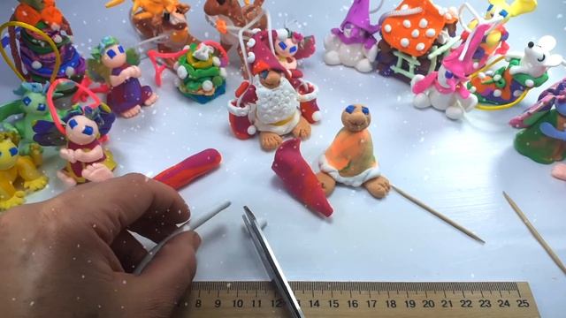 Christmas Gnome from light plasticine. смотреть онлайн
