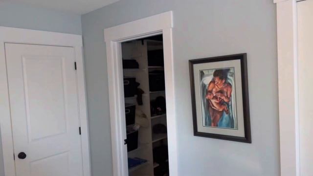 Middle-aged man reviews the Henson AL 13 Single Blade Safety Razor смотреть онлайн