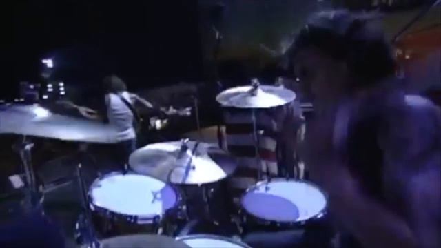 Tom Morello Vs Slash Guitar Battle