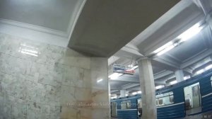 4,5 линии и 11 станций метро. Поездка "Деловой центр" - "Третьяковская" // 17.11.2017