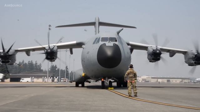 Royal Air Force A400M Atlas Military Transport Aircraft смотреть онлайн