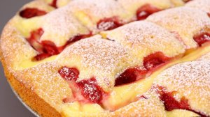 Минимум продуктов и только те, которые всегда есть под рукой: нежный ПИРОГ к чаю С КЛУБНИКОЙ ?