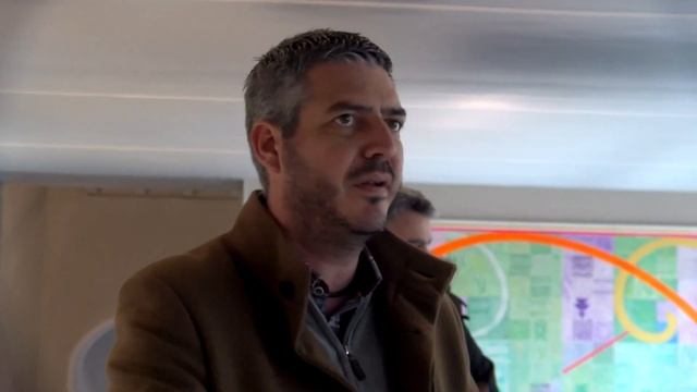 Organizada jornada de puertas abiertas para visitar el nuevo Ayuntamiento de Fuentes de Andalucía смотреть онлайн