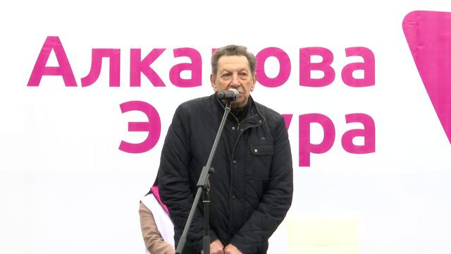 Доктор филологических наук, профессор Александр Кацев:Алканова заставит депутатов спуститься с небе смотреть онлайн