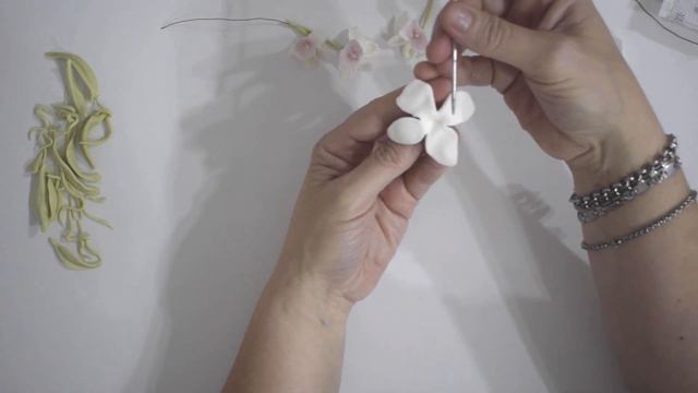 Orquídeas en Porcelana Fría Modelado PASO A PASO (sin moldes) elarcademeyde смотреть онлайн
