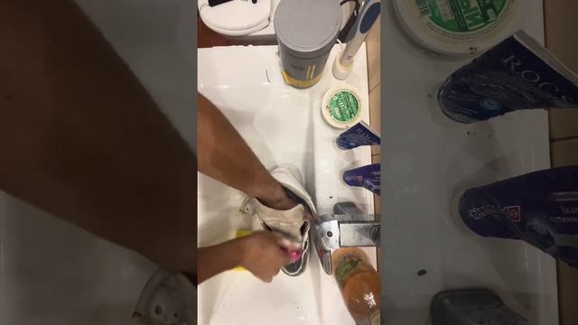 Чистка Nike Jordan 1 mid смотреть онлайн