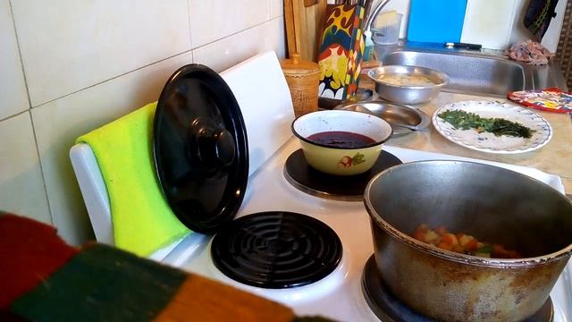 Вкусная радость. На обед суп с овощами для  красоты и здоровья!