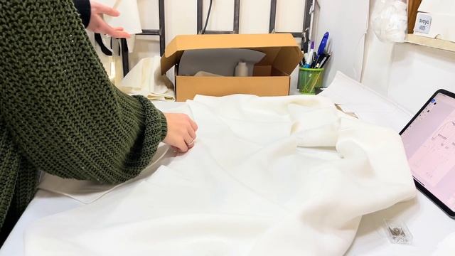 пробую ШИТЬ как ПРОФЕССИОНАЛ/футболка и свитшот за 2 дня/швейный цех бренда SVOYA смотреть онлайн