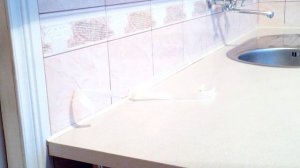 Плинтус для столешницы на кухне.