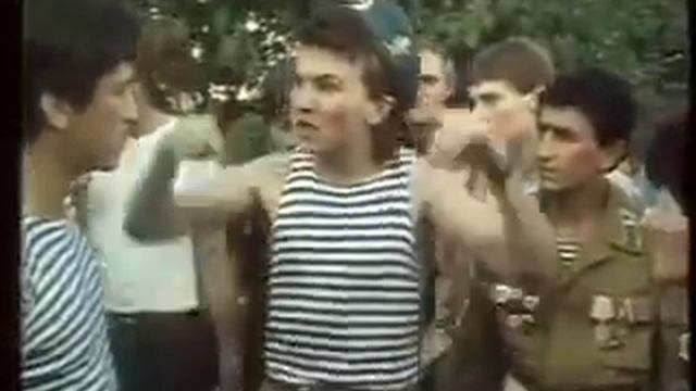 Десантники-афганцы протестуют в Ленинграде, 3 августа 1988 год. смотреть онлайн