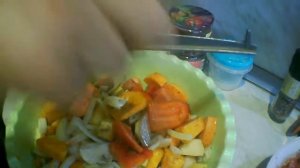 ФИЛЕ ИНДЕЙКИ ЗАПЕЧЕННОЕ В РУКАВЕ С ОВОЩАМИ