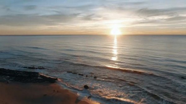 Relaxing Ocean Tides | 1 Hour of Relaxing Music