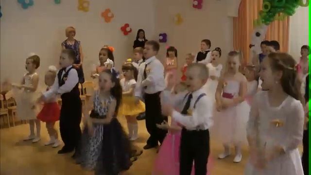Танец с малышами на выпускной смотреть онлайн