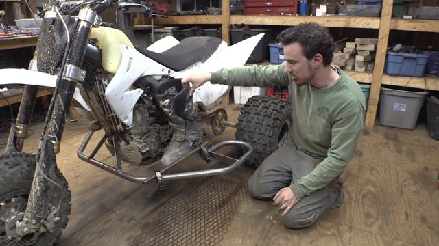 CRF 450 Three Wheeler Gets Custom Made Nerf Bars!! смотреть онлайн