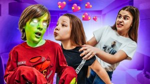 МОЙ ПАРЕНЬ ЗОМБИ ♂️ !!! КАК СДЕЛАТЬ ЕГО ЧЕЛОВЕКОМ ⚠️ ?!