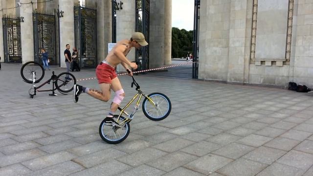 Moscow. Gorky Park. July 2017 Sessions. смотреть онлайн